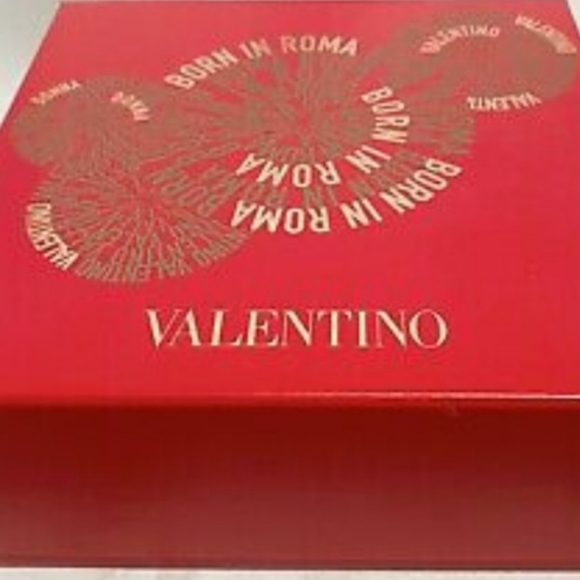 Valentino BORN IN ROMA 2 Pcs Set Eau de Parfum  3.4oz / 100ml  and  1oz / 30ml - Picture 3 of 3
